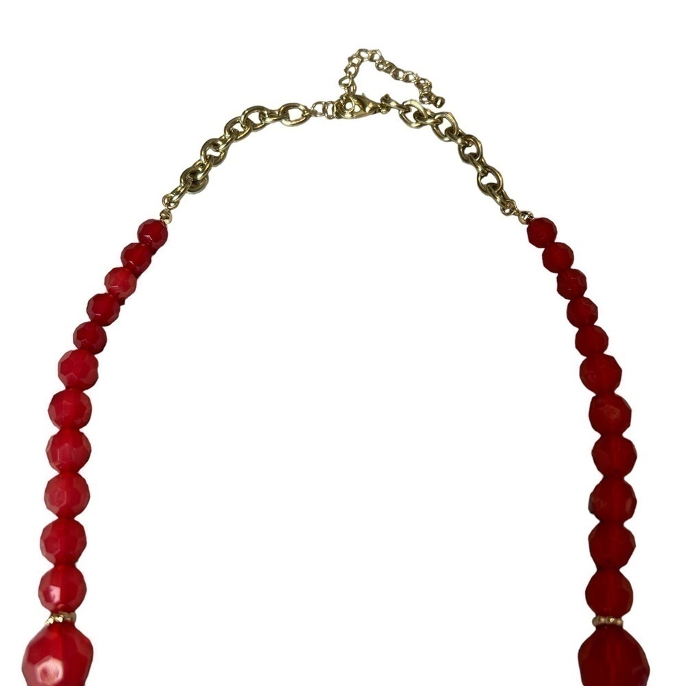 Red Acrylic Beads Faux Stone Pendant Necklace Gold Tone Accents & Chain - Picture 5 of 9